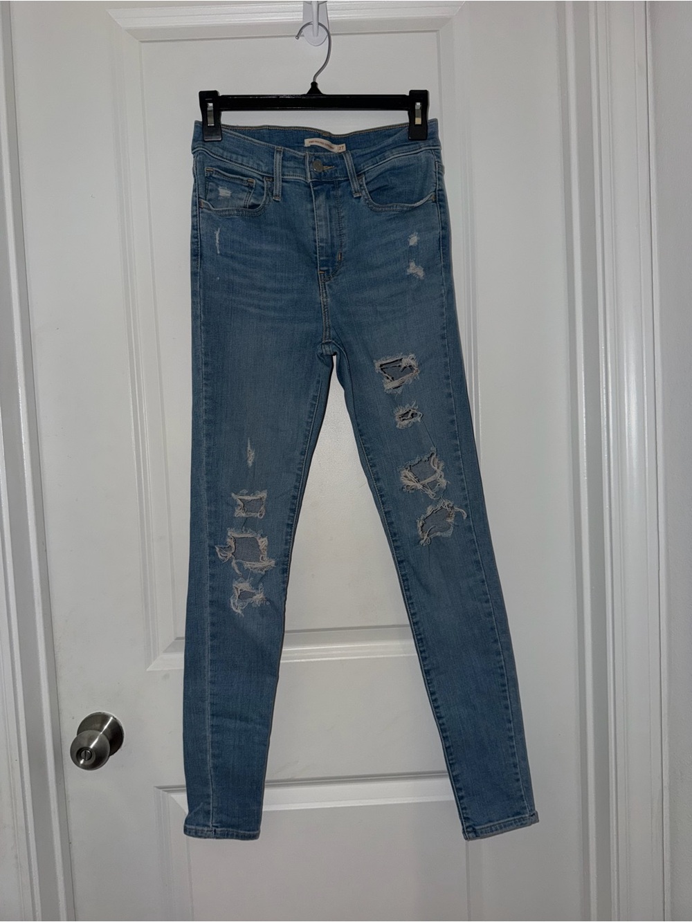 Levi's Light Blue Ripped high Rise Supper Skinny Jeans